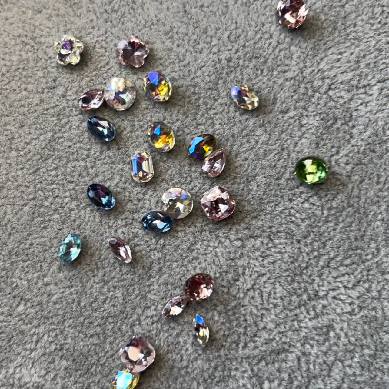 Baby Bling High-Quality Zircon Crystals (2-6mm)