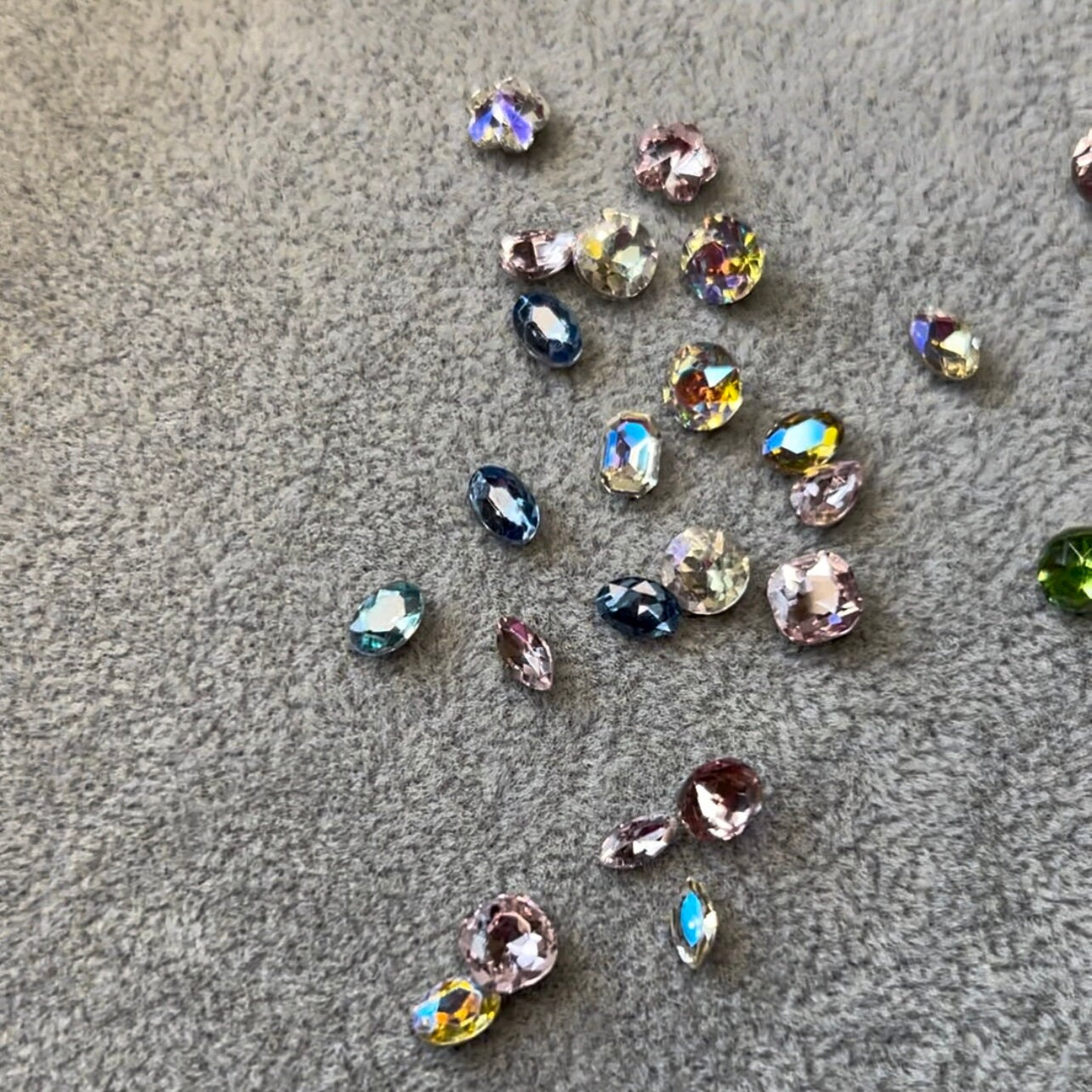 Baby Bling High-Quality Zircon Crystals (2-6mm)