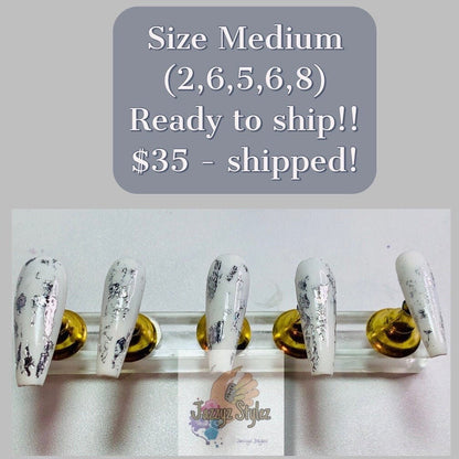 50% OFF!! MEDIUM (2, 6, 5, 6, 8) Elegant Silver and White Ballerina Press Ons